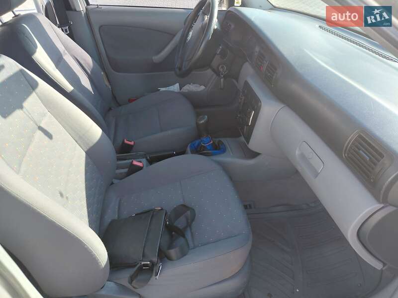 Универсал Skoda Octavia 2002 в Одессе