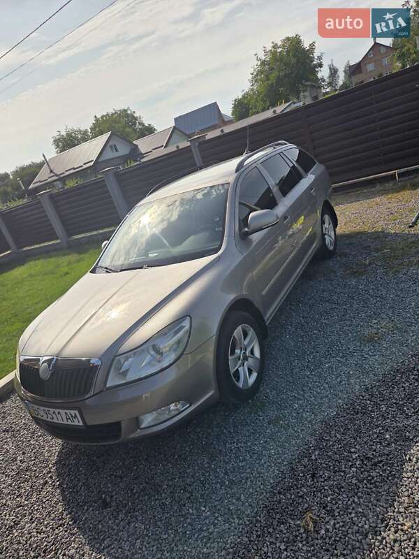 Универсал Skoda Octavia 2010 в Львове