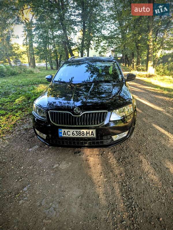 Универсал Skoda Octavia 2016 в Голобах