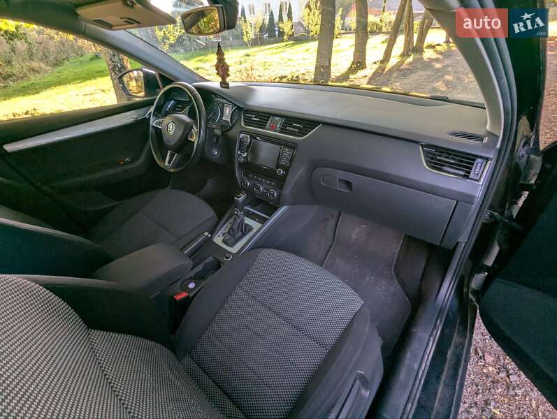 Универсал Skoda Octavia 2016 в Голобах