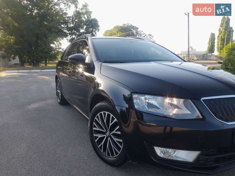 Универсал Skoda Octavia 2015 в Кропивницком