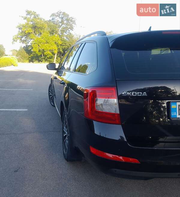 Универсал Skoda Octavia 2015 в Кропивницком