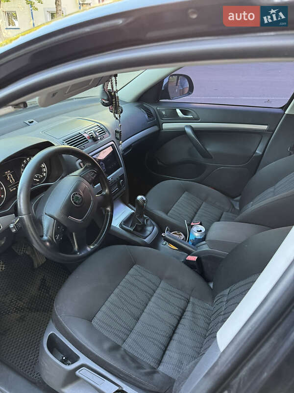 Лифтбек Skoda Octavia 2010 в Ивано-Франковске