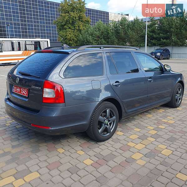 Универсал Skoda Octavia 2010 в Луцке