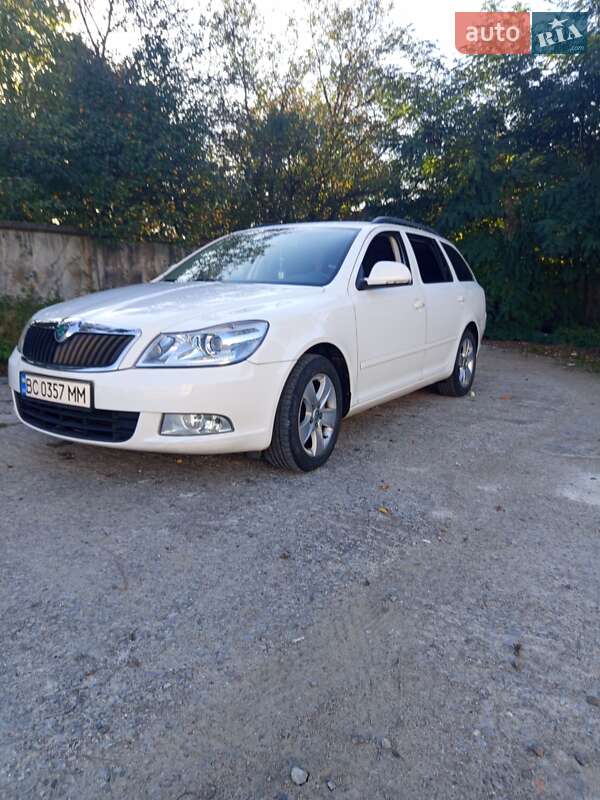 Универсал Skoda Octavia 2011 в Стрые