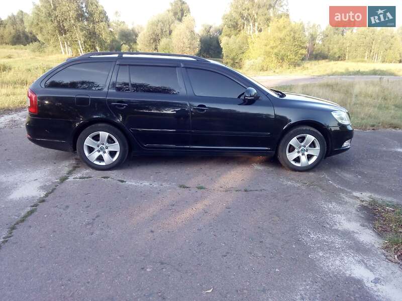 Универсал Skoda Octavia 2011 в Чернигове