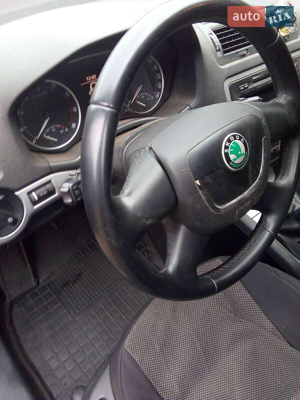 Универсал Skoda Octavia 2011 в Чернигове