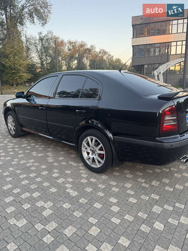 Лифтбек Skoda Octavia 2008 в Днепре