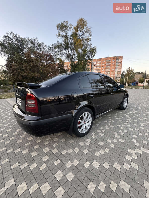 Лифтбек Skoda Octavia 2008 в Днепре