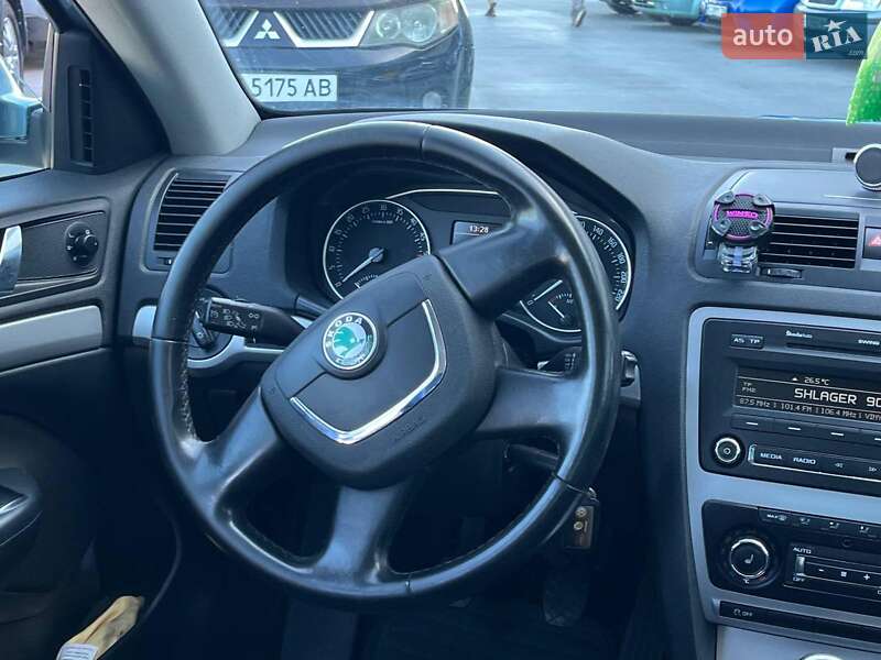 Універсал Skoda Octavia 2011 в Львові фото 25 Універсал Skoda Octavia 2011 в Львові