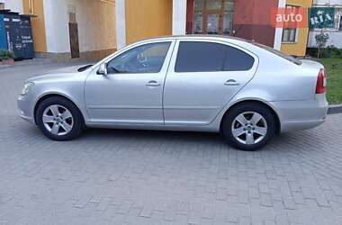 Лифтбек Skoda Octavia 2011 в 