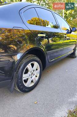 Лифтбек Skoda Octavia 2008 в 