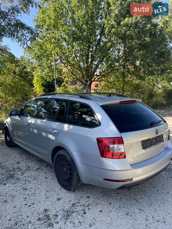 Универсал Skoda Octavia 2018 в Городке