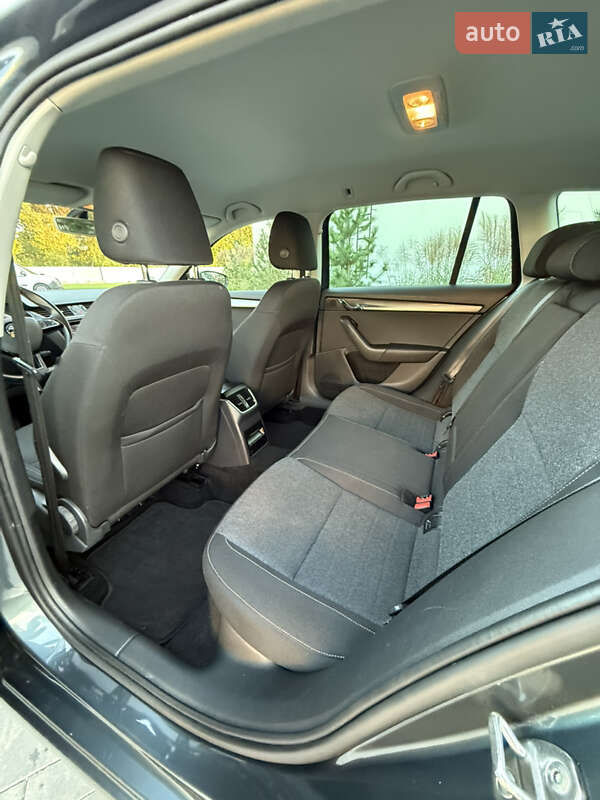 Универсал Skoda Octavia 2019 в Луцке