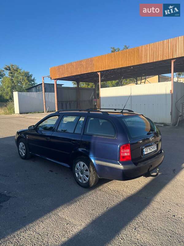 Універсал Skoda Octavia 2004 в Шаргороді