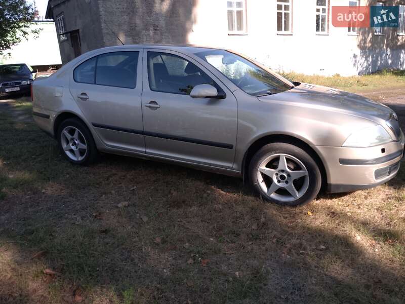 Лифтбек Skoda Octavia 2005 в Нежине