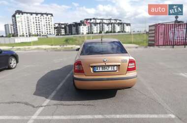 Лифтбек Skoda Octavia 2001 в 