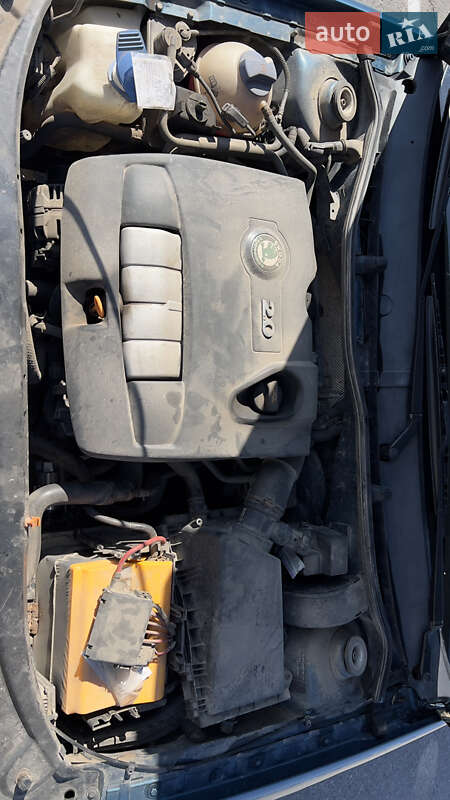 Универсал Skoda Octavia 2003 в Виннице