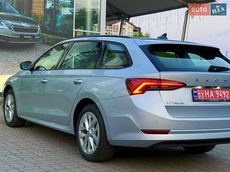 Универсал Skoda Octavia 2021 в Луцке