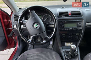 Лифтбек Skoda Octavia 2008 в 