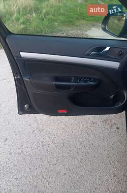 Лифтбек Skoda Octavia 2012 в 