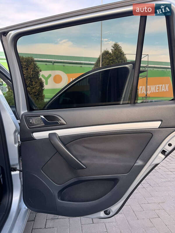 Универсал Skoda Octavia 2010 в Ивано-Франковске