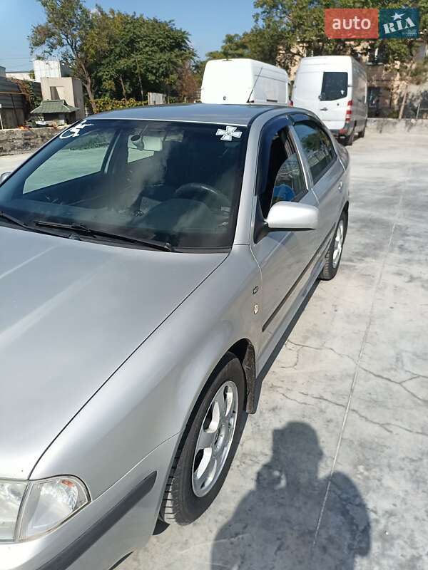 Ліфтбек Skoda Octavia 2002 в Одесі