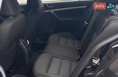 Лифтбек Skoda Octavia 2012 в 