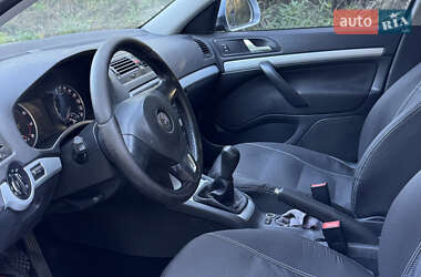 Лифтбек Skoda Octavia 2010 в 