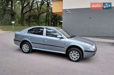 Лифтбек Skoda Octavia 2006 в 