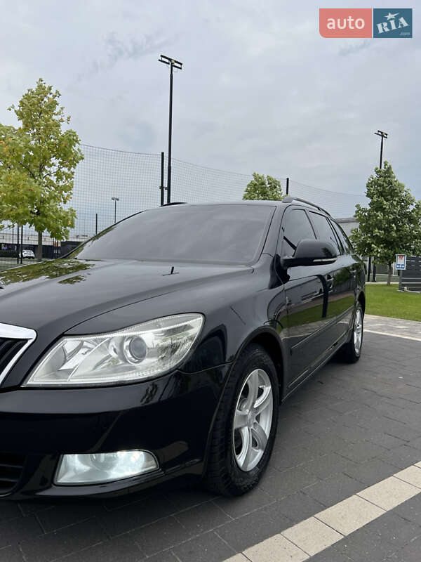 Универсал Skoda Octavia 2012 в Мукачево