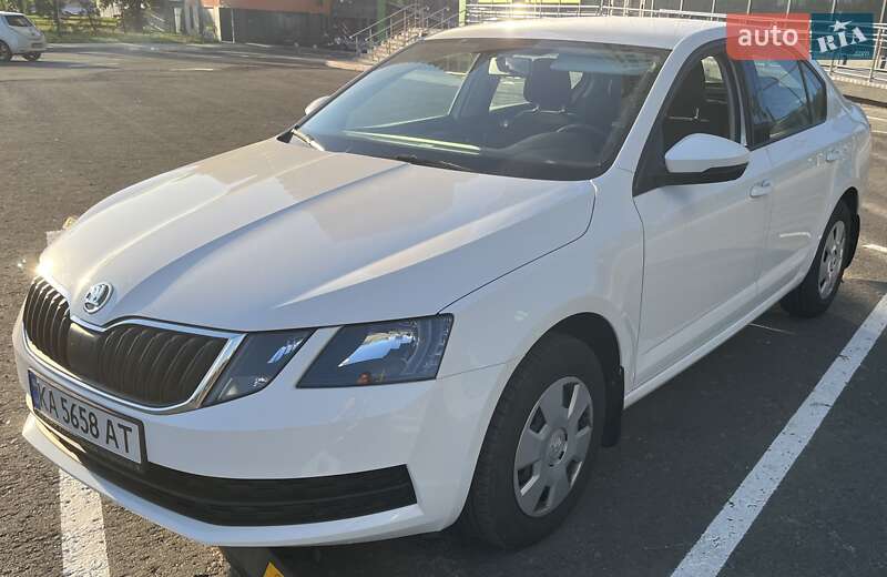 Лифтбек Skoda Octavia 2020 в Киеве