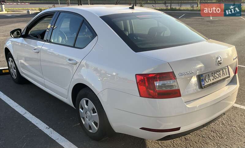 Лифтбек Skoda Octavia 2020 в Киеве