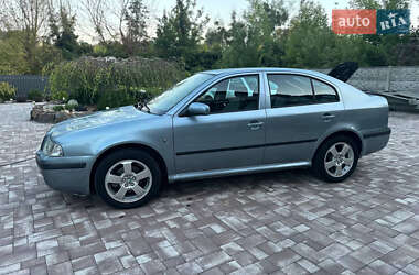 Лифтбек Skoda Octavia 2003 в 