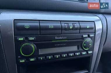 Лифтбек Skoda Octavia 2003 в 