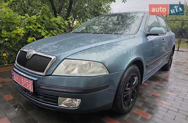 Лифтбек Skoda Octavia 2005 в Киверцах