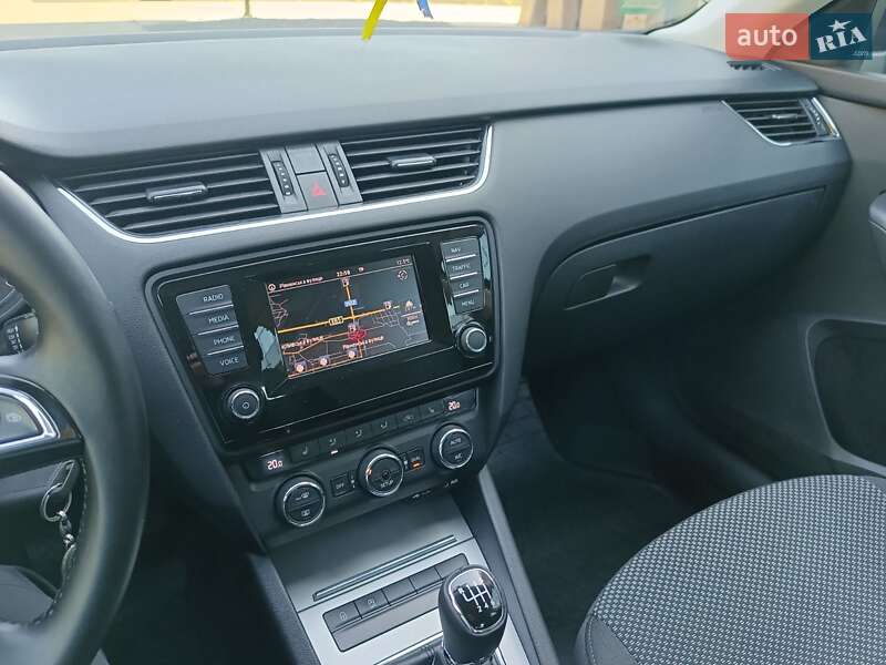 Універсал Skoda Octavia 2014 в Луцьку