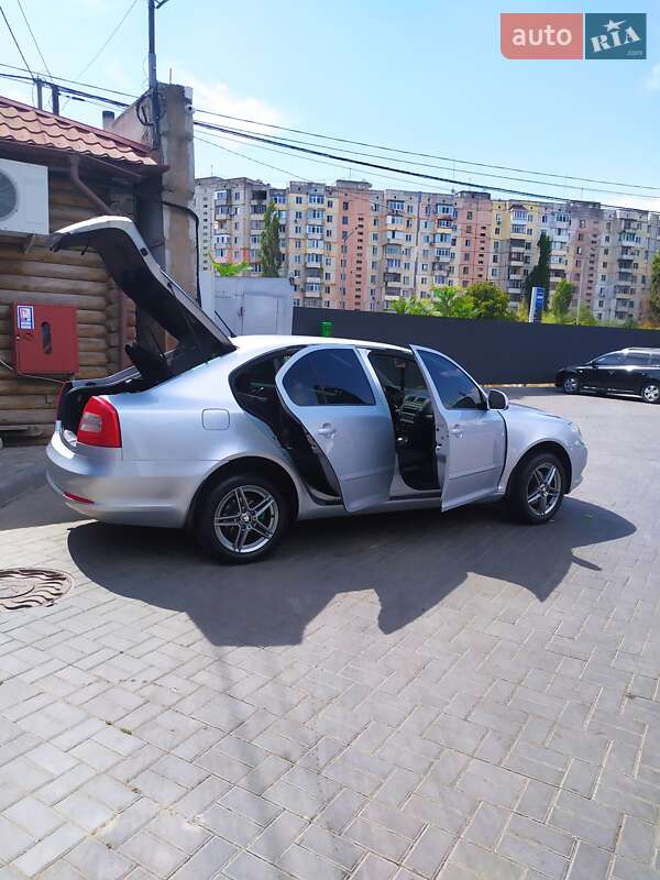Лифтбек Skoda Octavia 2011 в Николаеве