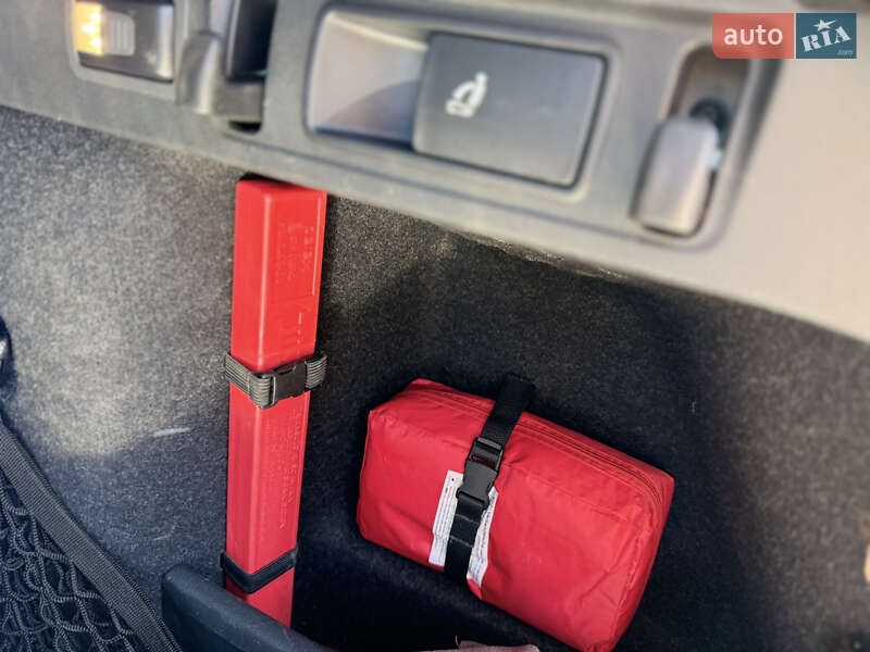 Універсал Skoda Octavia 2019 в Києві фото 34 Універсал Skoda Octavia 2019 в Києві