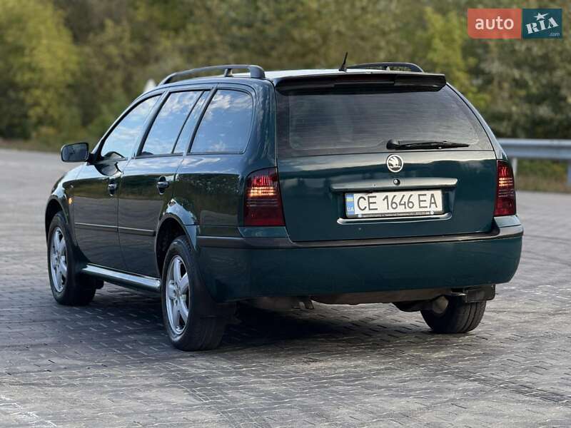 Універсал Skoda Octavia 2001 в Чернівцях