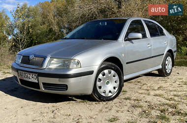 Ліфтбек Skoda Octavia 2004 в Києві
