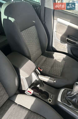 Універсал Skoda Octavia 2010 в 