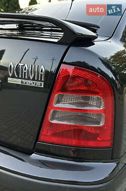 Лифтбек Skoda Octavia 2009 в 