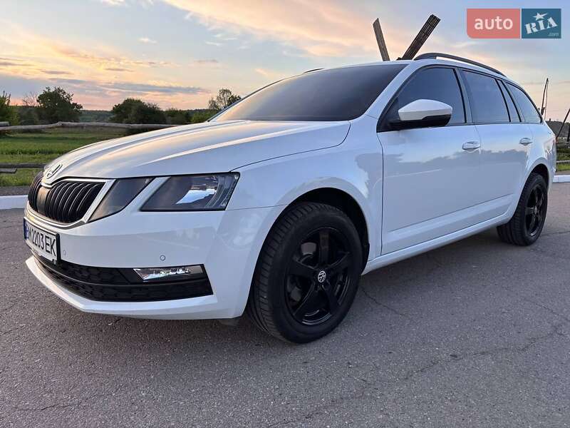 Універсал Skoda Octavia 2018 в Ромнах
