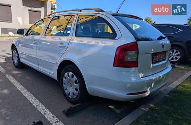 Универсал Skoda Octavia 2012 в 