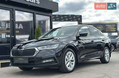 Ліфтбек Skoda Octavia 2023 в 