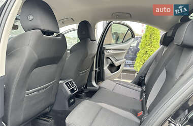 Ліфтбек Skoda Octavia 2023 в 