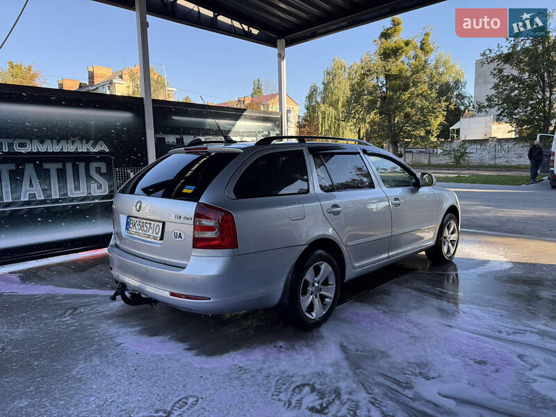 Универсал Skoda Octavia 2008 в Ровно