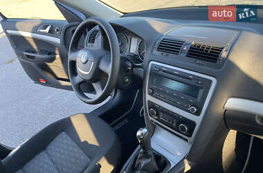 Лифтбек Skoda Octavia 2010 в 