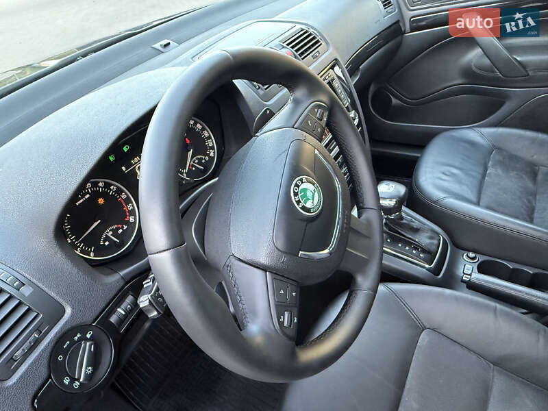 Универсал Skoda Octavia 2011 в Ровно